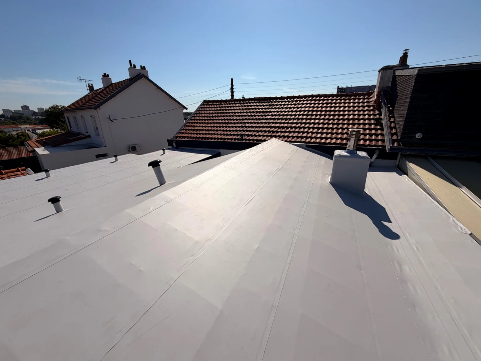 Réfection d'une toiture particulière à Nantes en membrane PVC